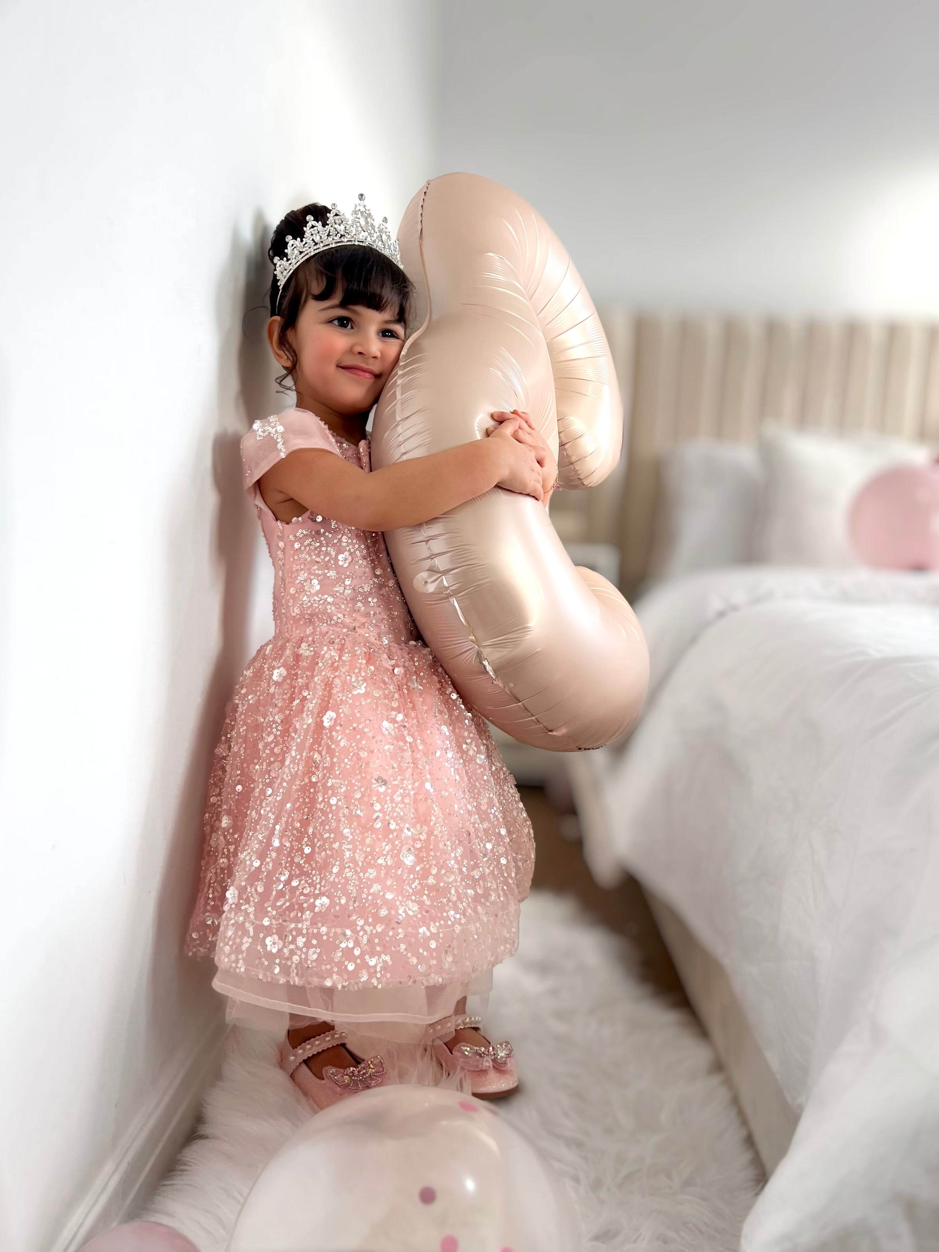 Vestido de Festa com Lantejoulas Brilhantes