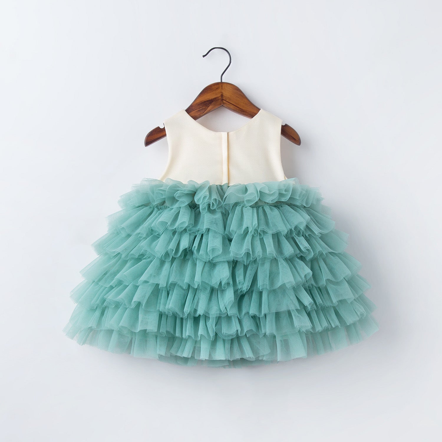 Vestido Infantil Florzinhas e Tule Camadas
