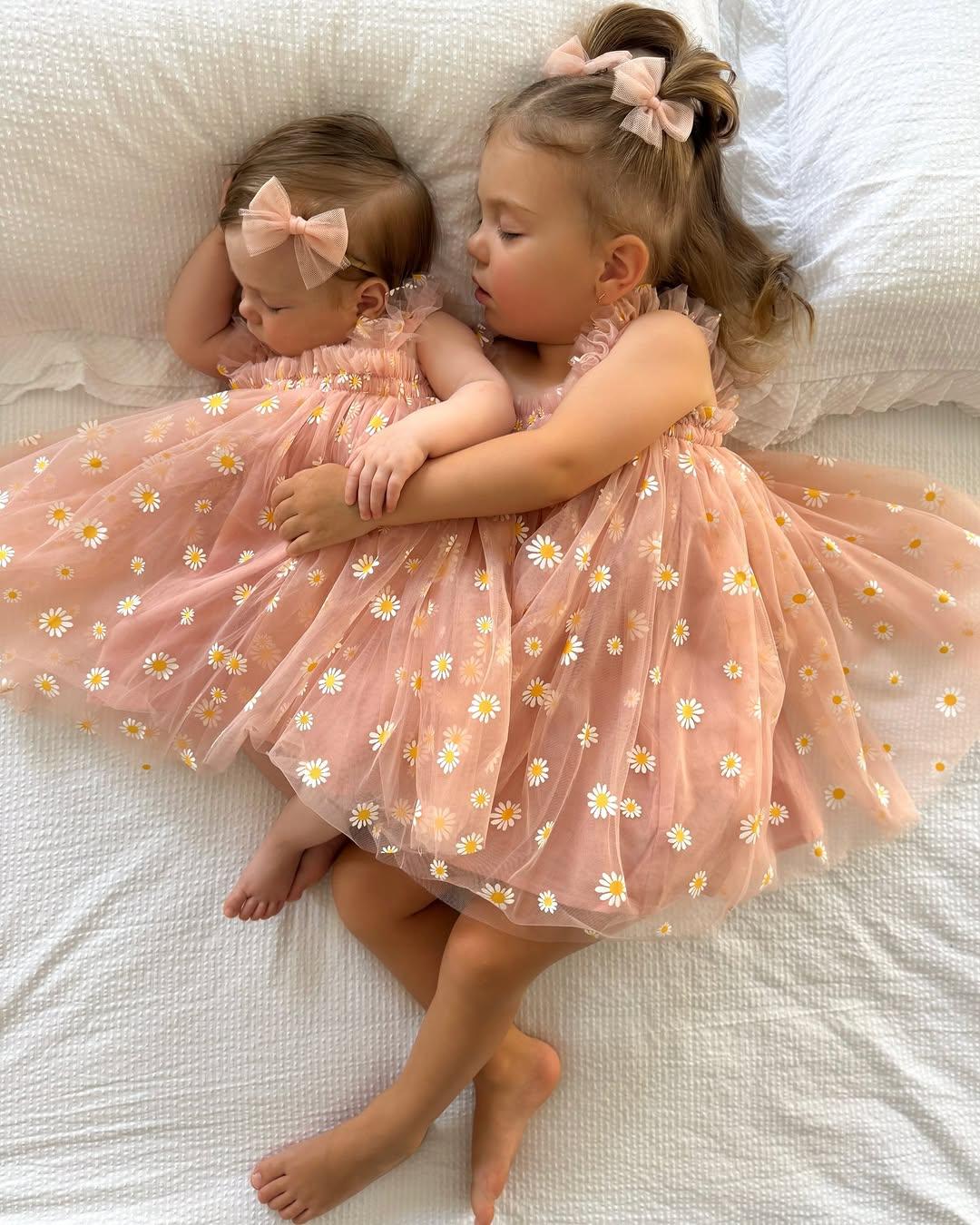 Vestido Infantil De Tule Margaridas