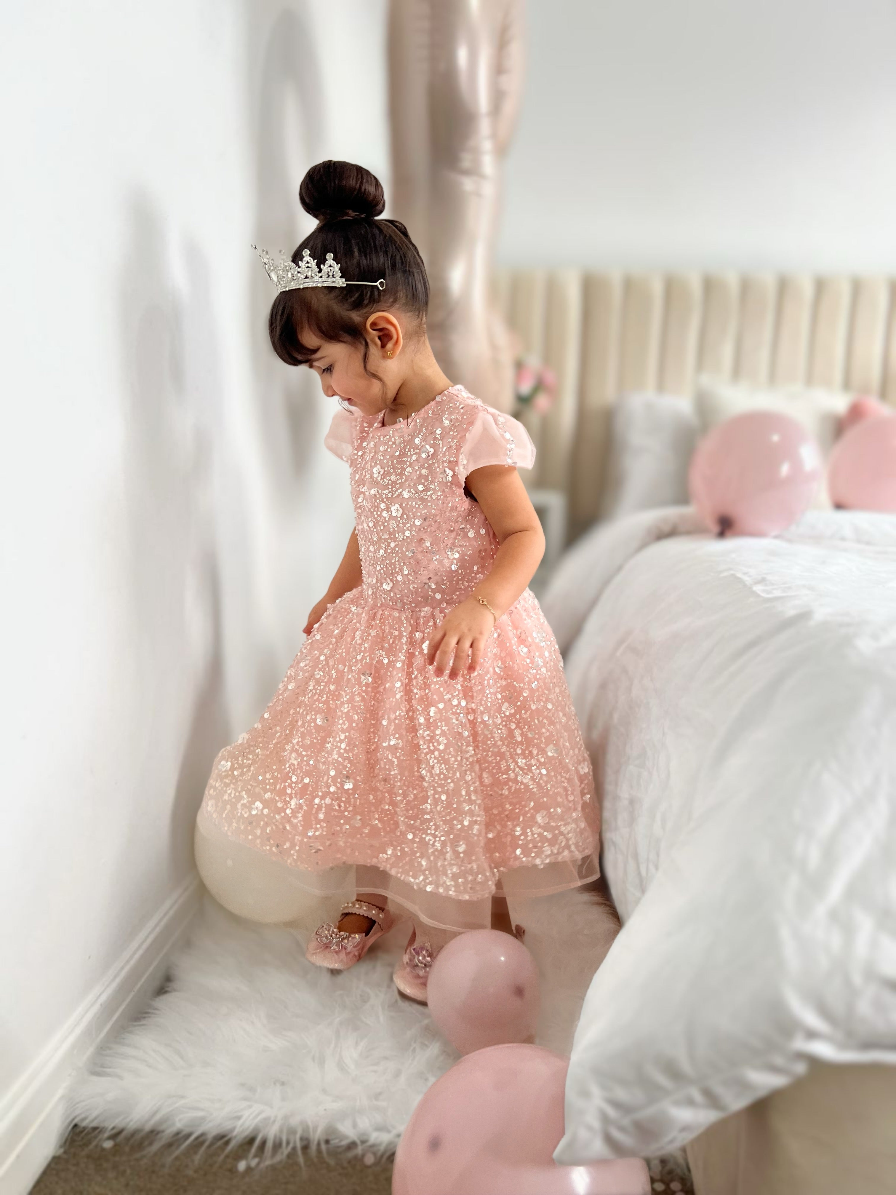 Vestido de Festa com Lantejoulas Brilhantes