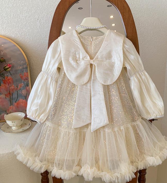 Vestido Infantil Brilhante e Tule