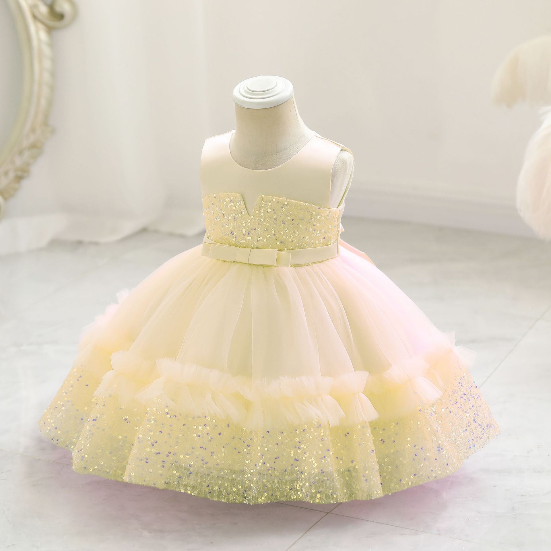 Vestido Infantil De Festa Brilhante Tule e Lacinho