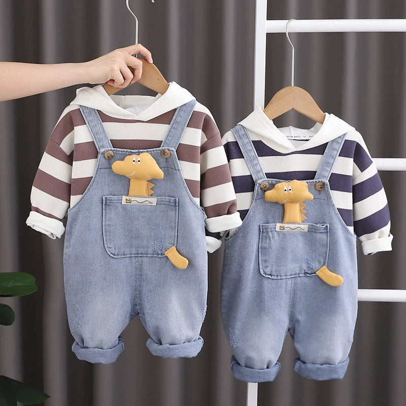 Conjunto Infantil Jardineira Jeans + Blusa Lístras
