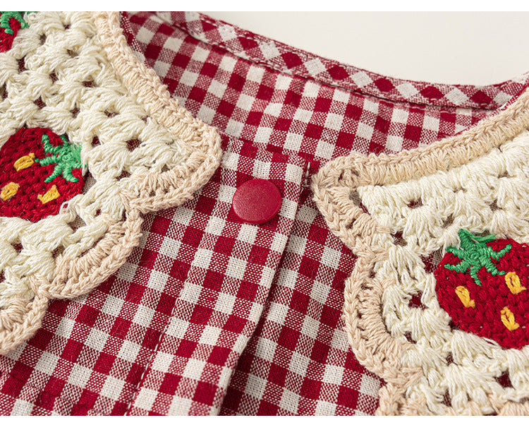 Macacão Infantil Xadrez Moranguinhos