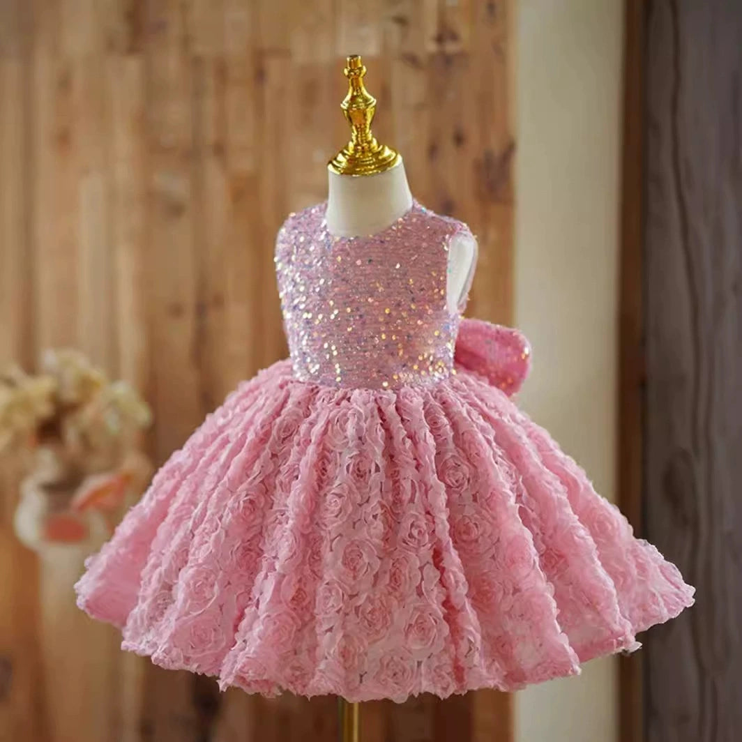 Vestido Infantil Rosa Floral e Brilhos