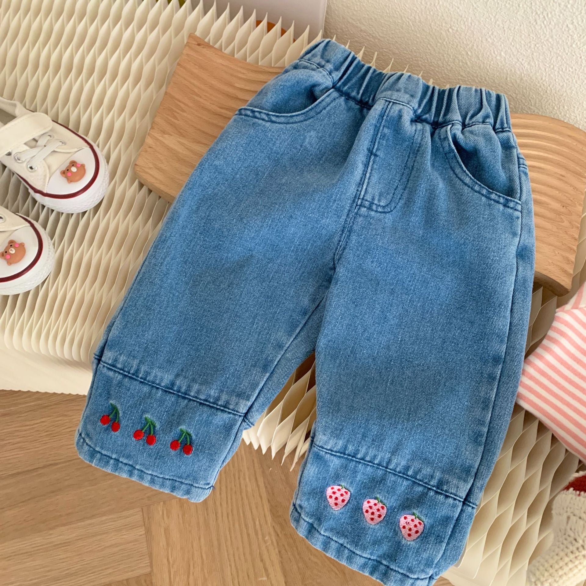 Calça Infantil Feminina Jeans Frutinhas