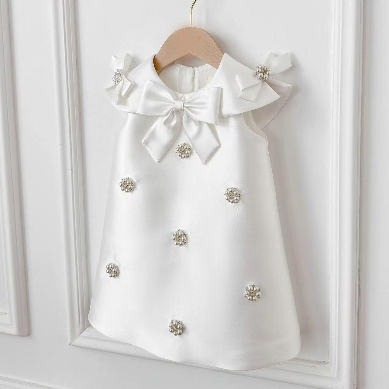 Vestido Infantil Lacinho e Pérolas