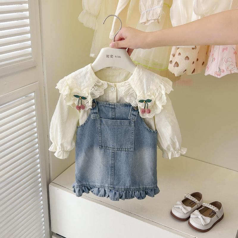 Conjunto Infantil Cerejinhas e Jeans