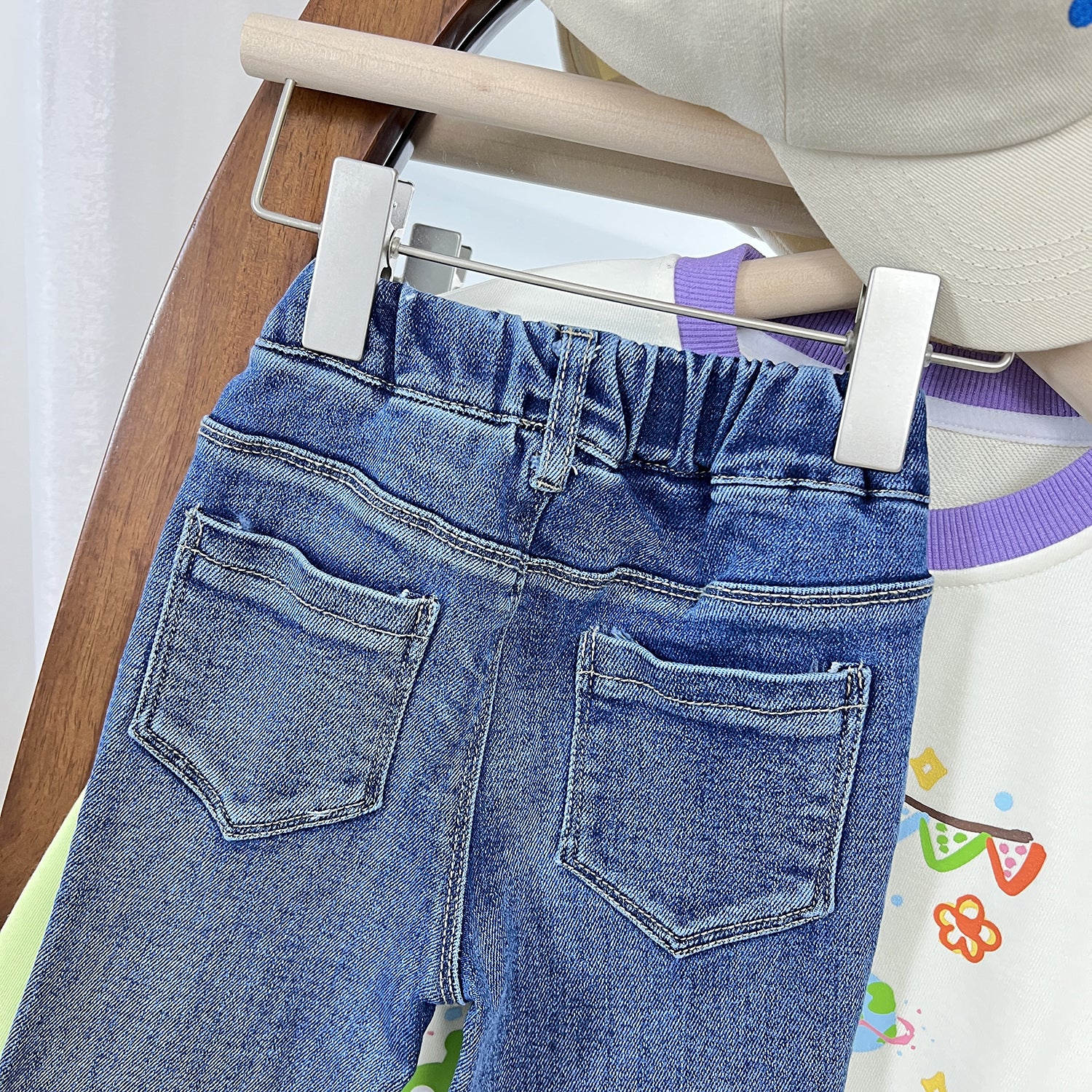 Calça Infantil Feminina Jeans Florzinhas