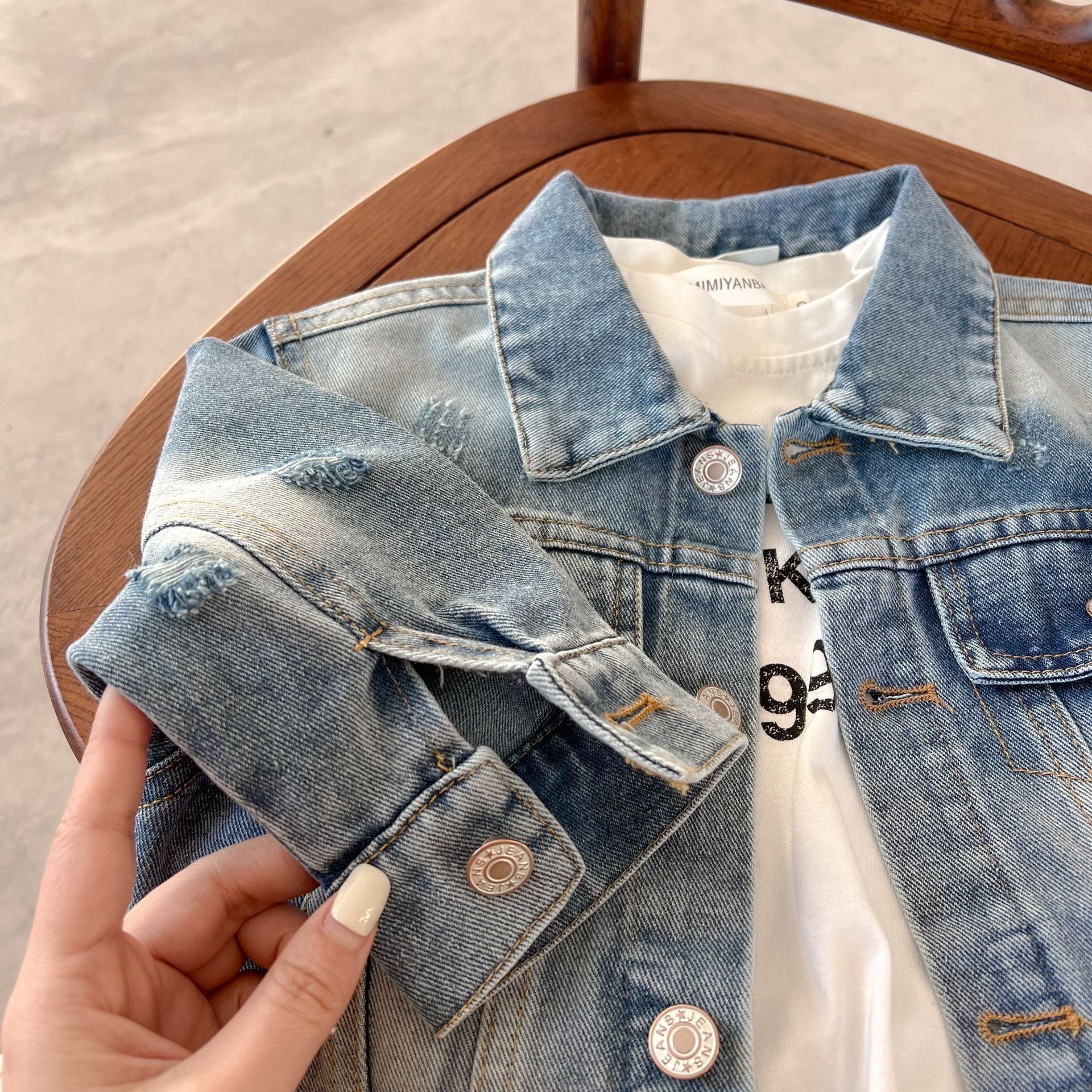 Jaqueta Infantil Jeans Botões e Bolsinhos