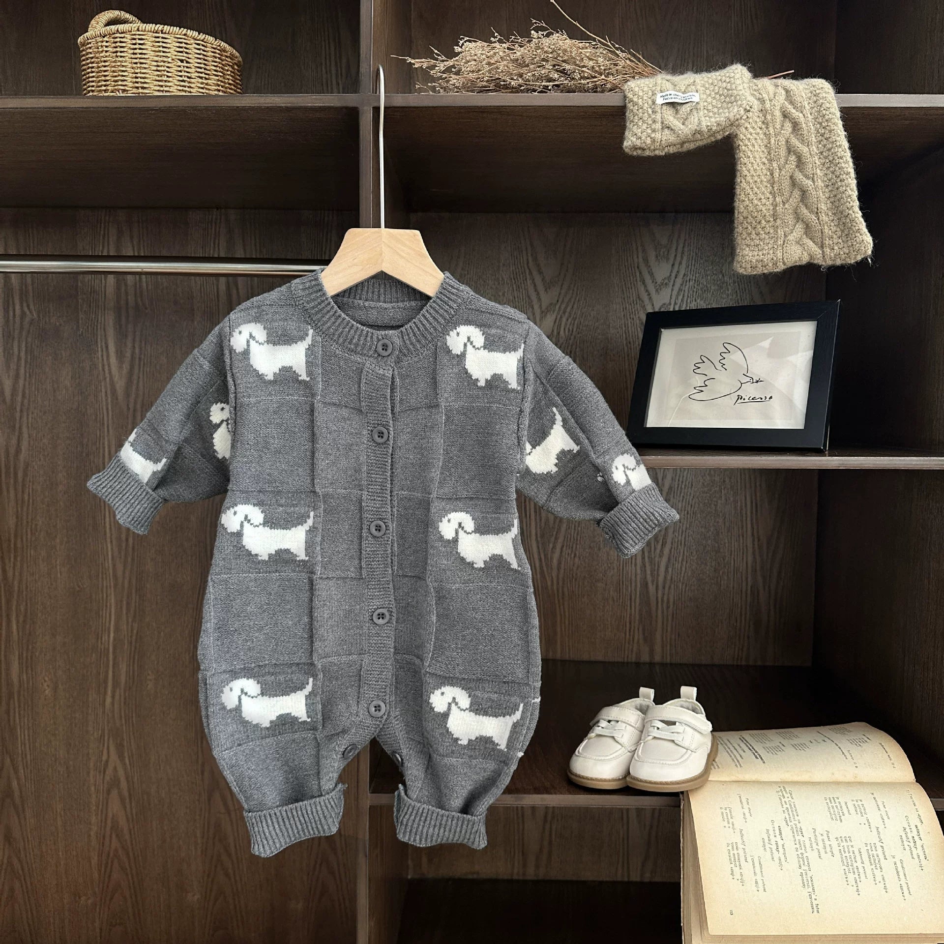 Macacão Infantil de Tricô Cachorrinhos