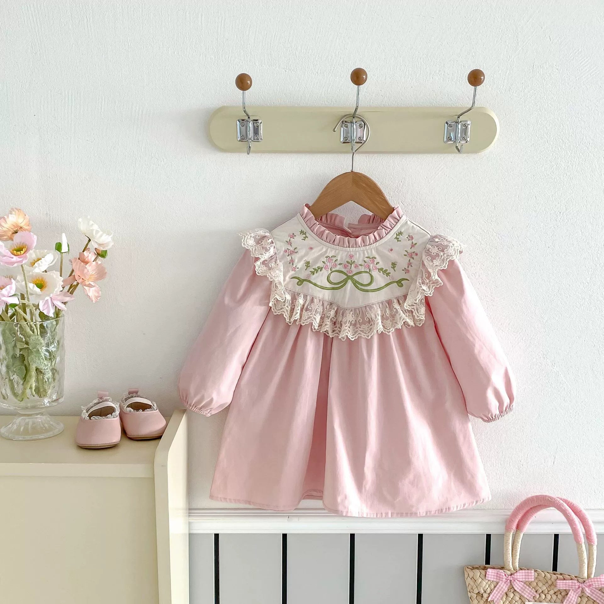 Vestido Infantil Bordadinho Lacinho