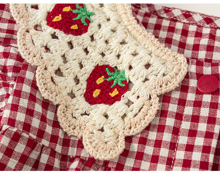 Macacão Infantil Xadrez Moranguinhos