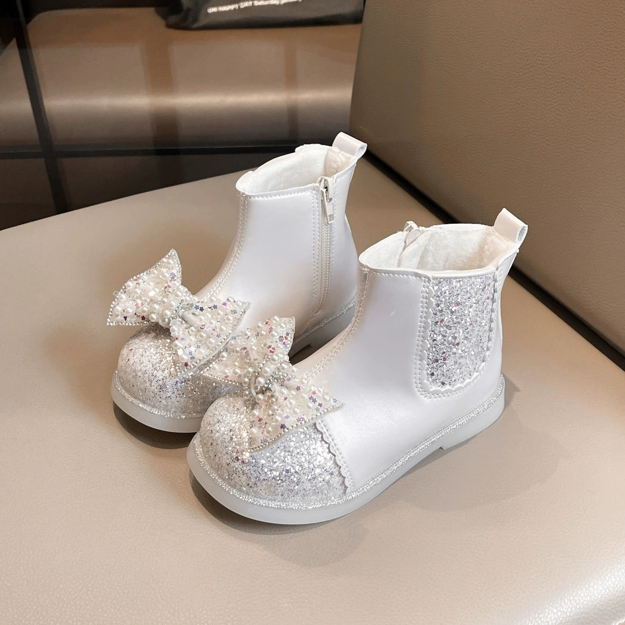 Bota Infantil Feminina Brilhante Lacinho