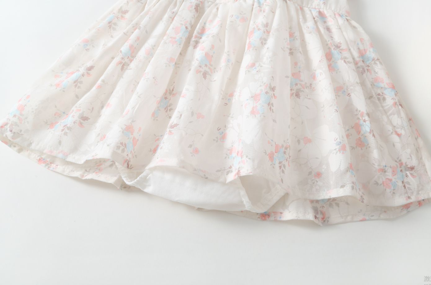 Vestido Infantil Verão Florzinhas com Chapéu