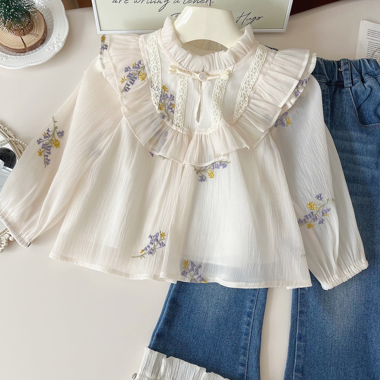 Conjunto Infantil Feminino Camisa Floral e Jeans