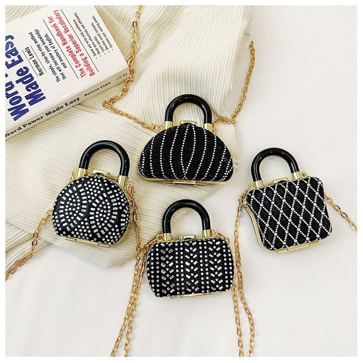 Bolsa Infantil Com Alça de Corrente