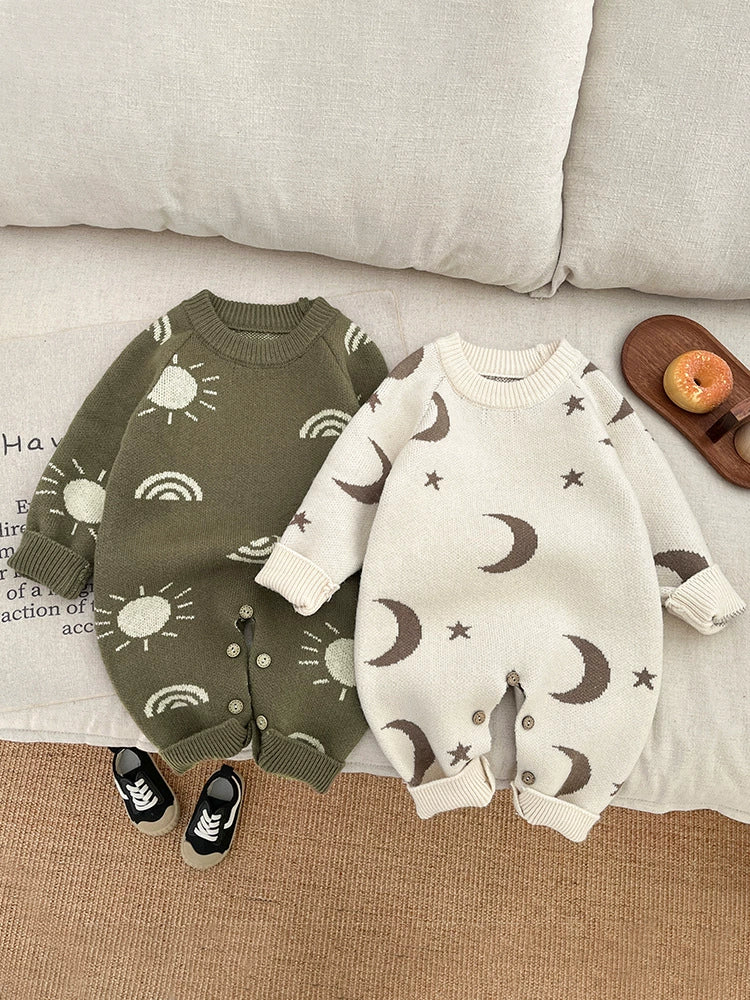 Macacão Infantil Tricô Sol e Lua