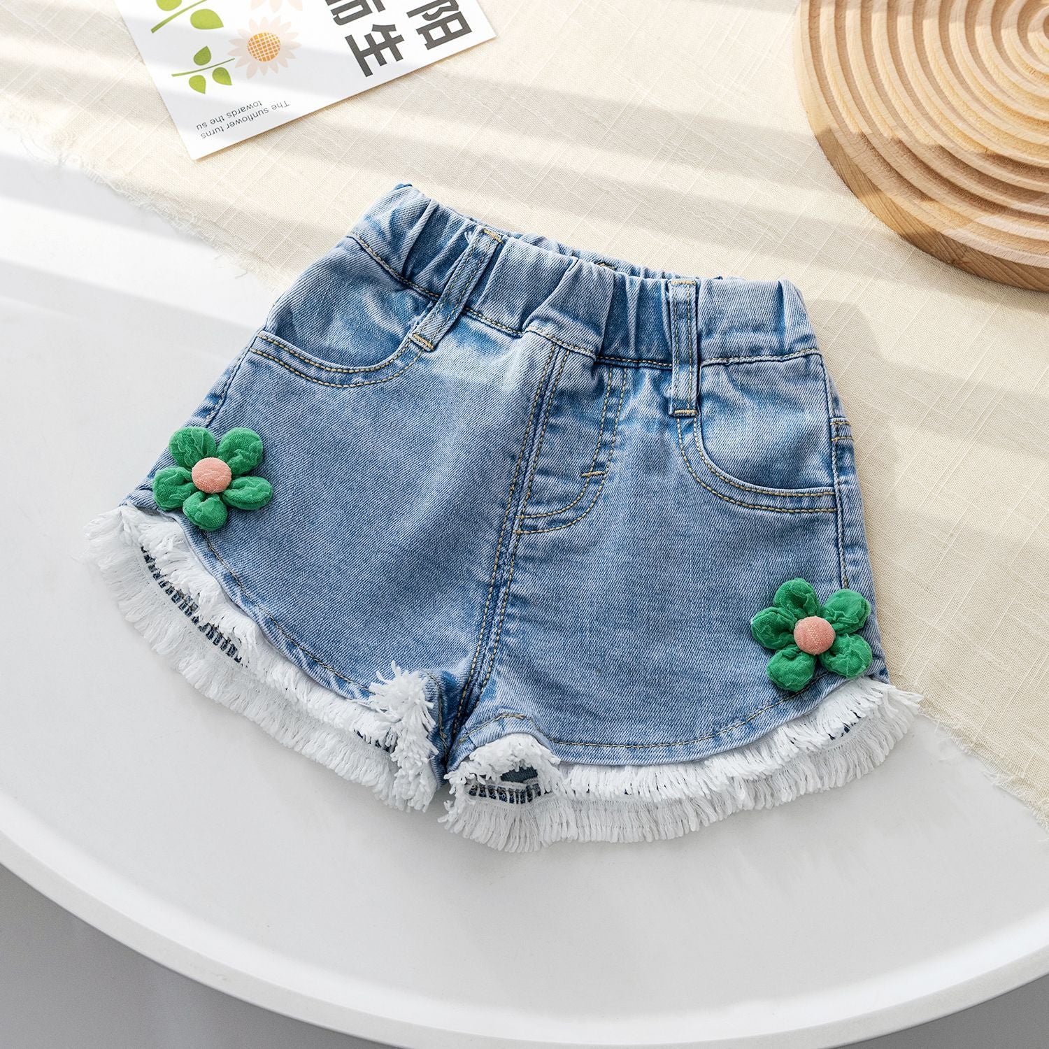 Shorts Infantil Feminino Jeans Florzinhas