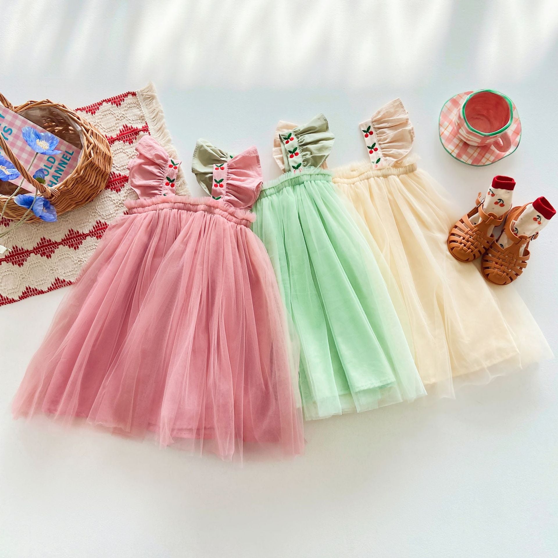 Vestido Infantil Tule Alcinha Cerejinhas