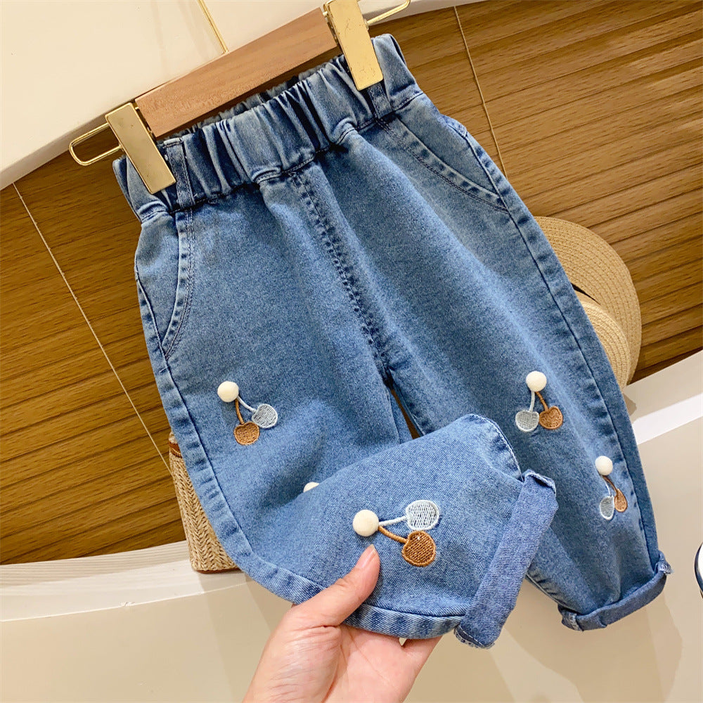 Calça Infantil Feminina Jeans Florzinhas e Coraçõeszinhos