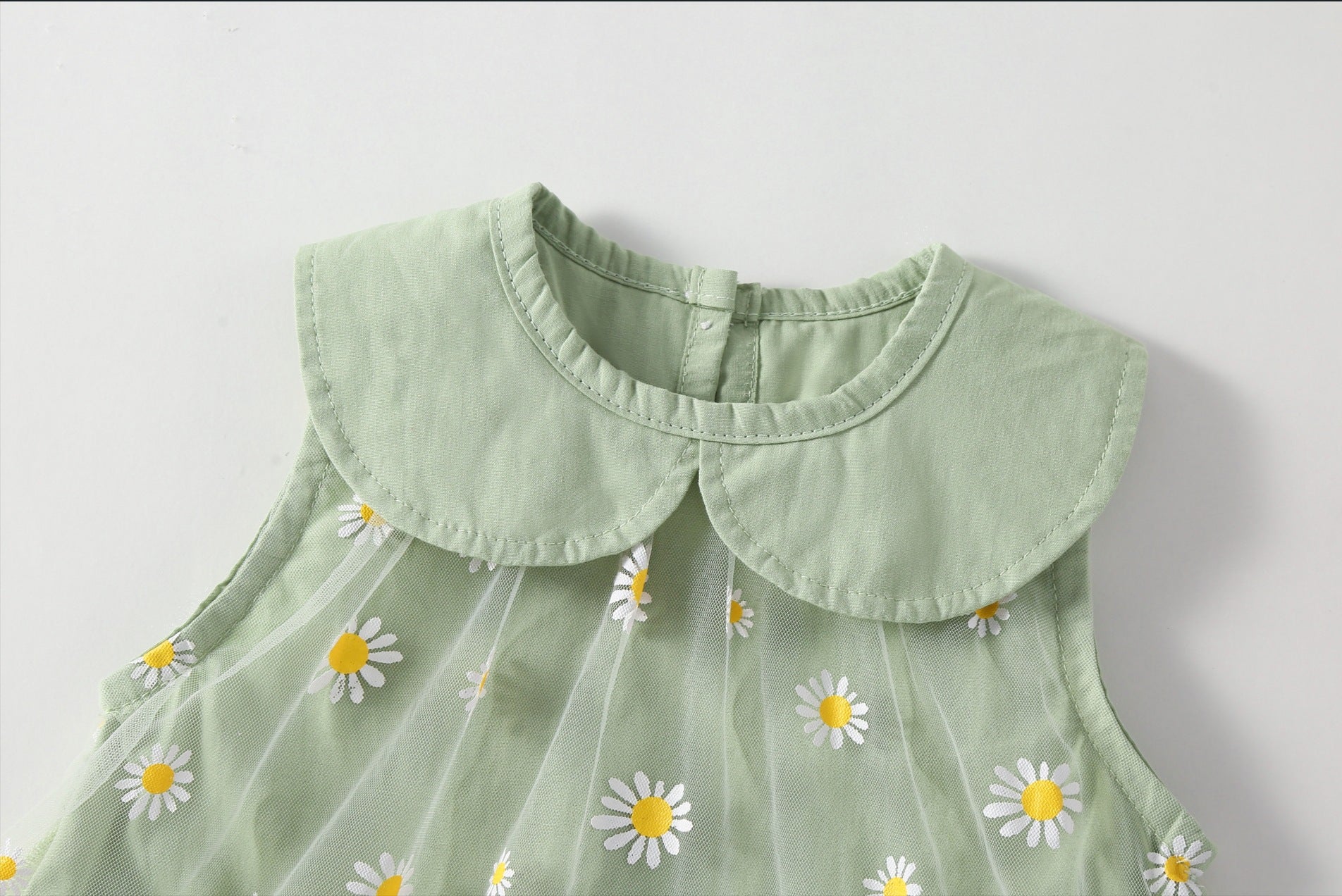 Vestido Infantil Verde Margaridas