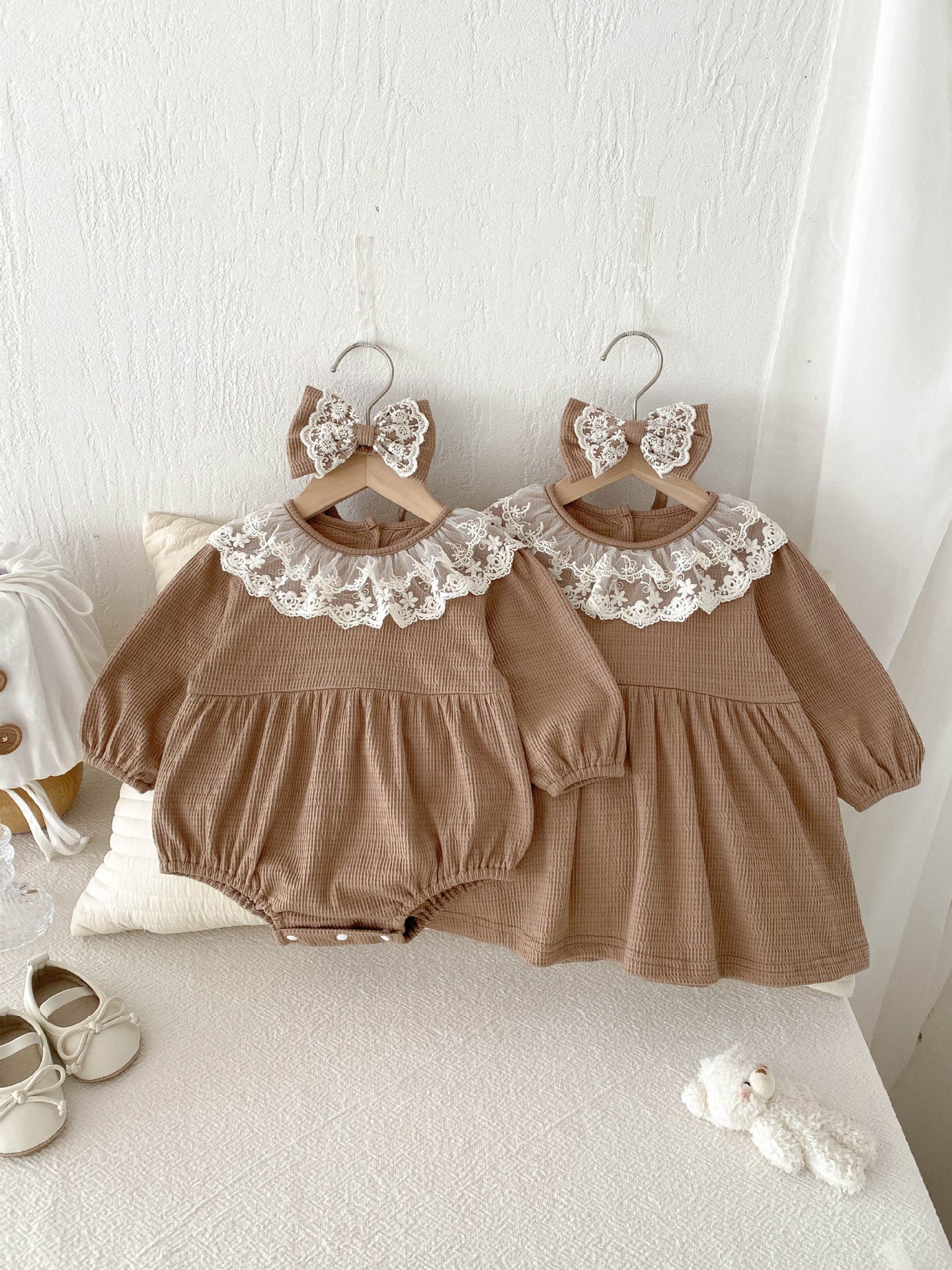 Body/ Vestido Infantil Gola Rendinha