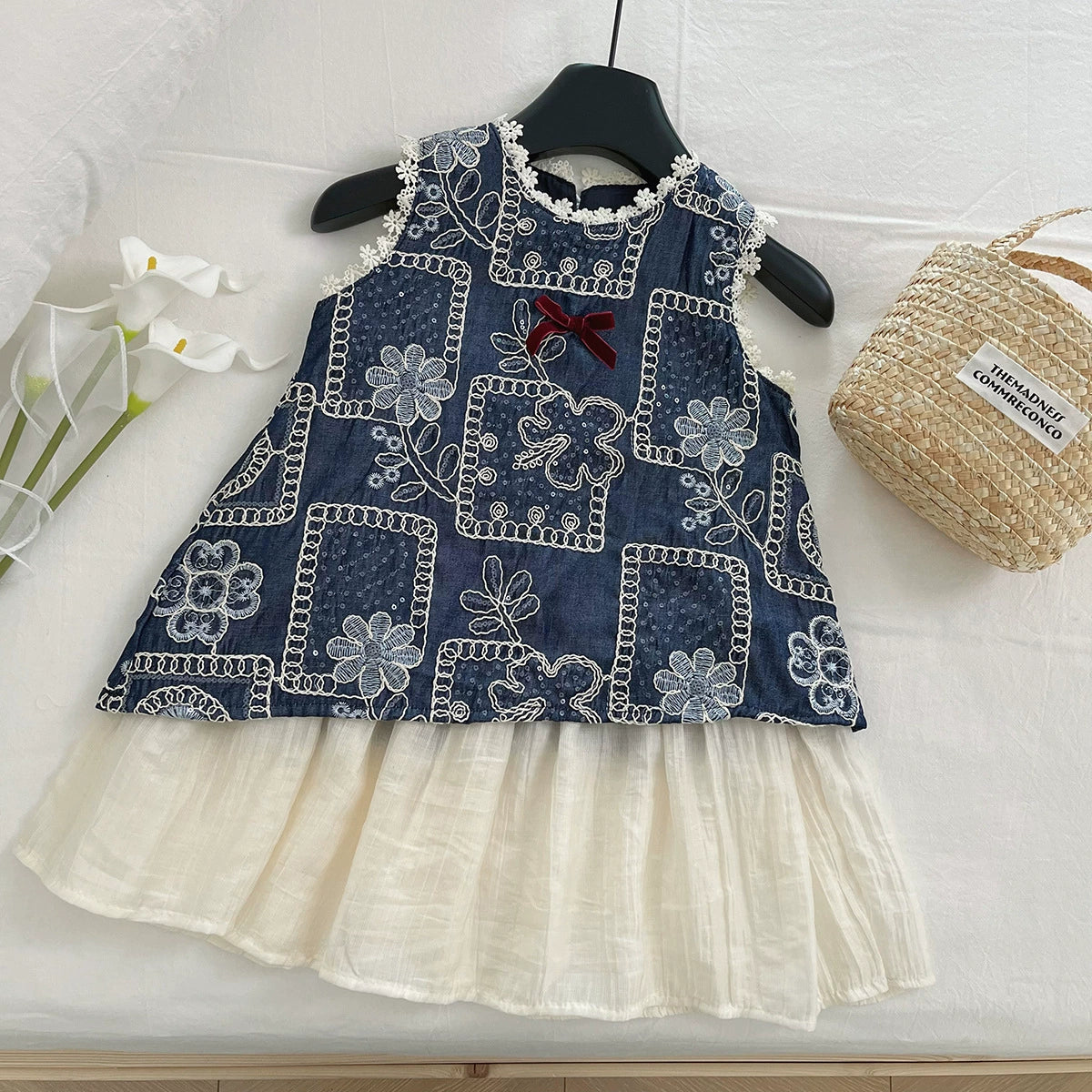 Vestido Infantil Jeans Bordado Floral