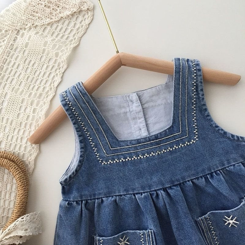 Conjunto Infantil Bordado e Jeans