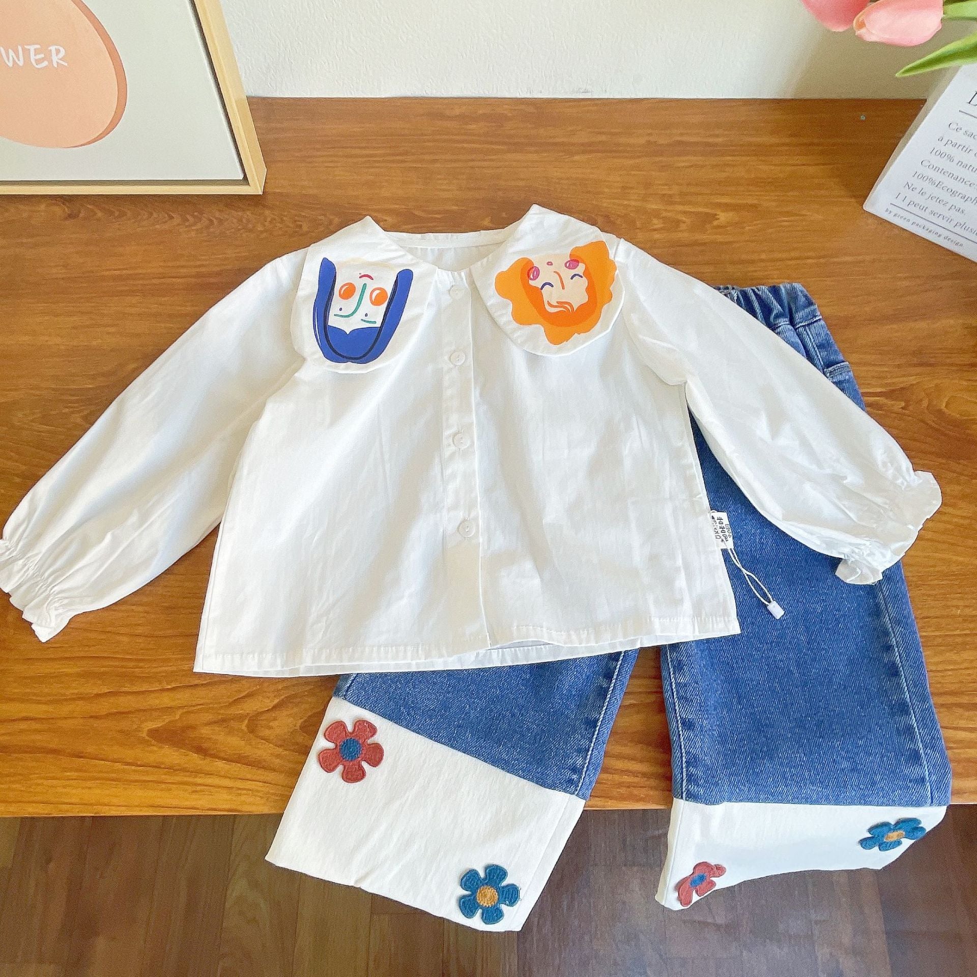 Conjunto Infantil Feminino Camisa e Florzinhas