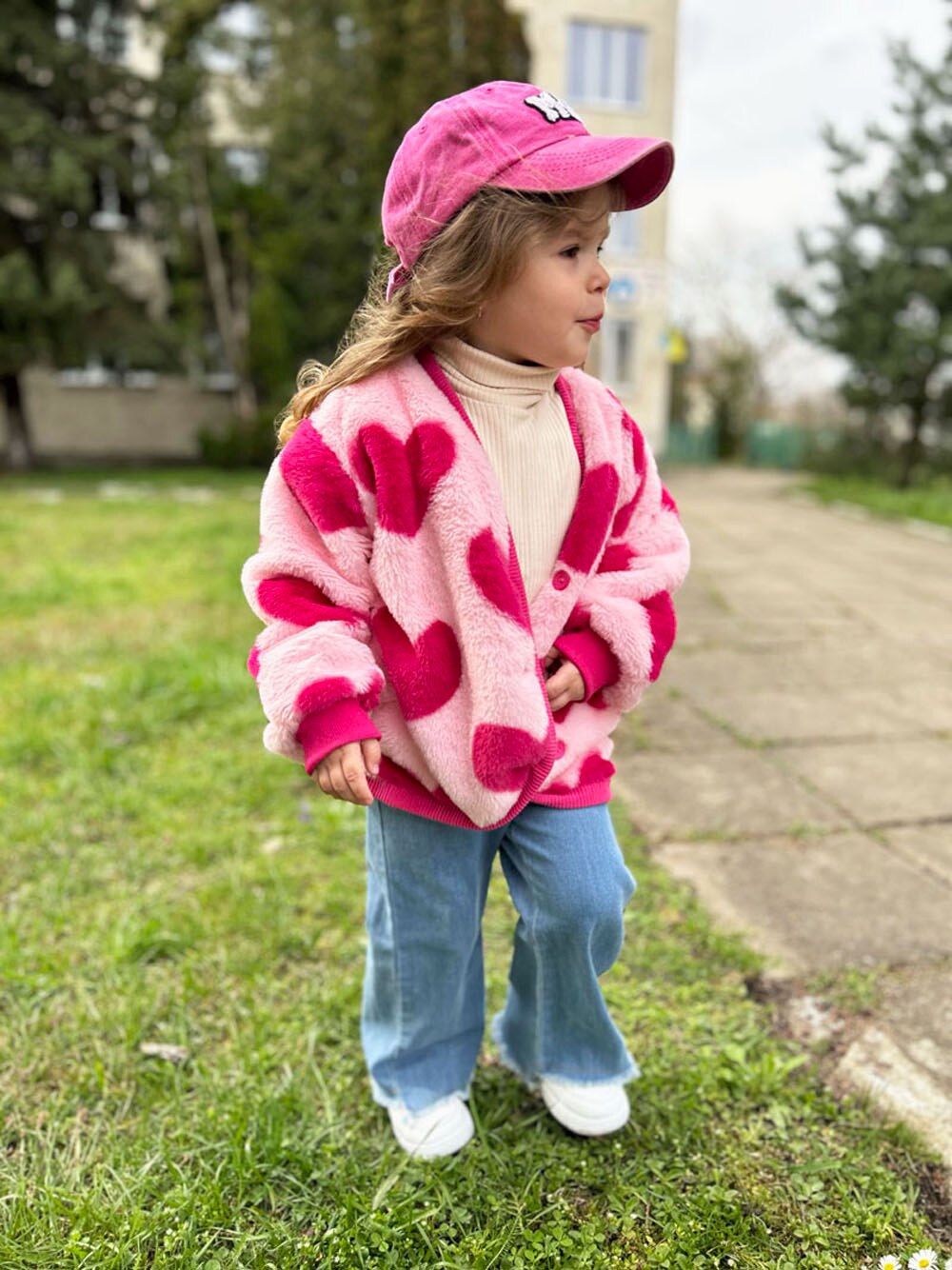 Casaco Infantil Feminino Pelos Coraçõeszinhos