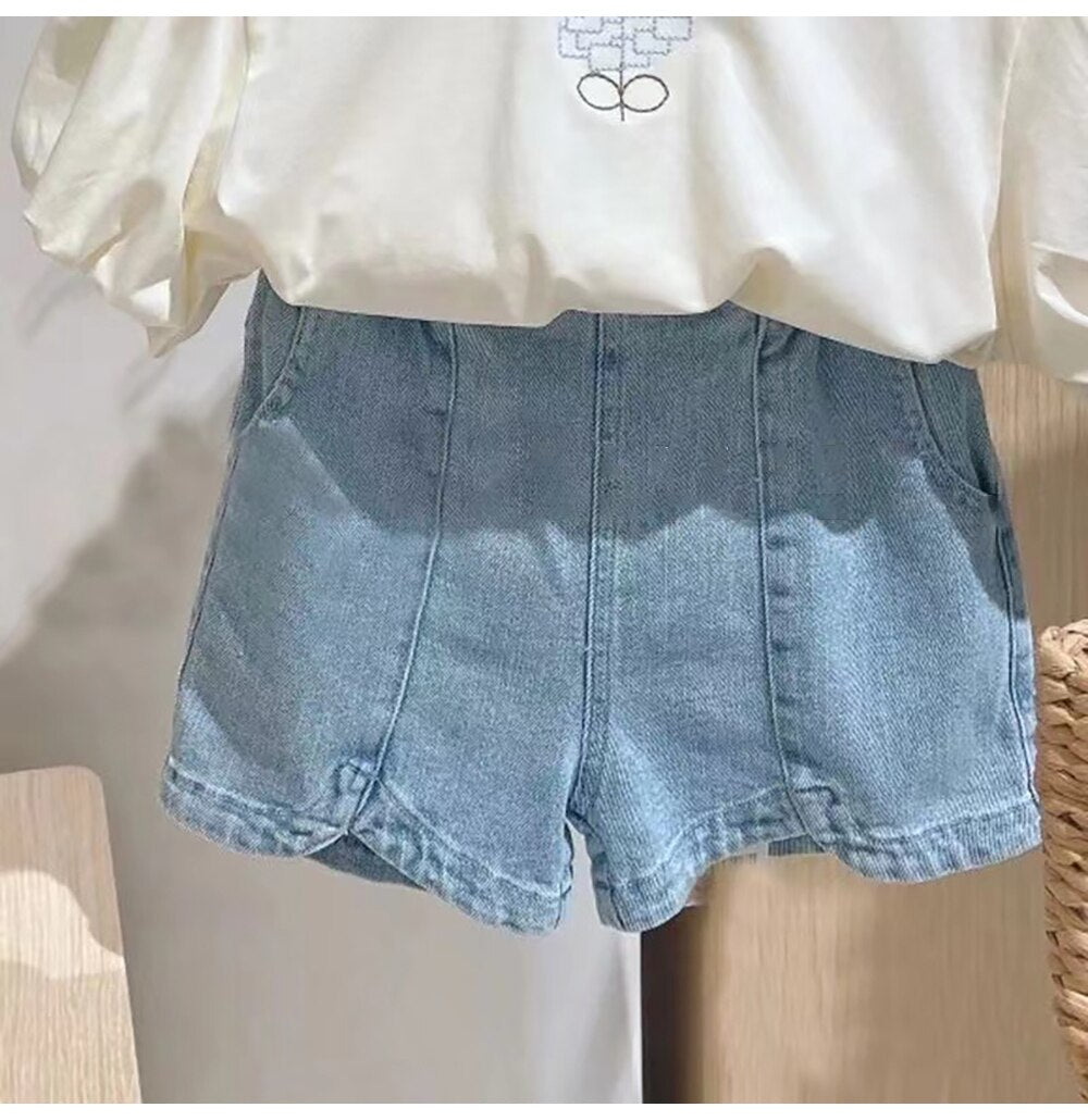 Conjunto Infantil Feminino T-Shirt Bordado e Jeans