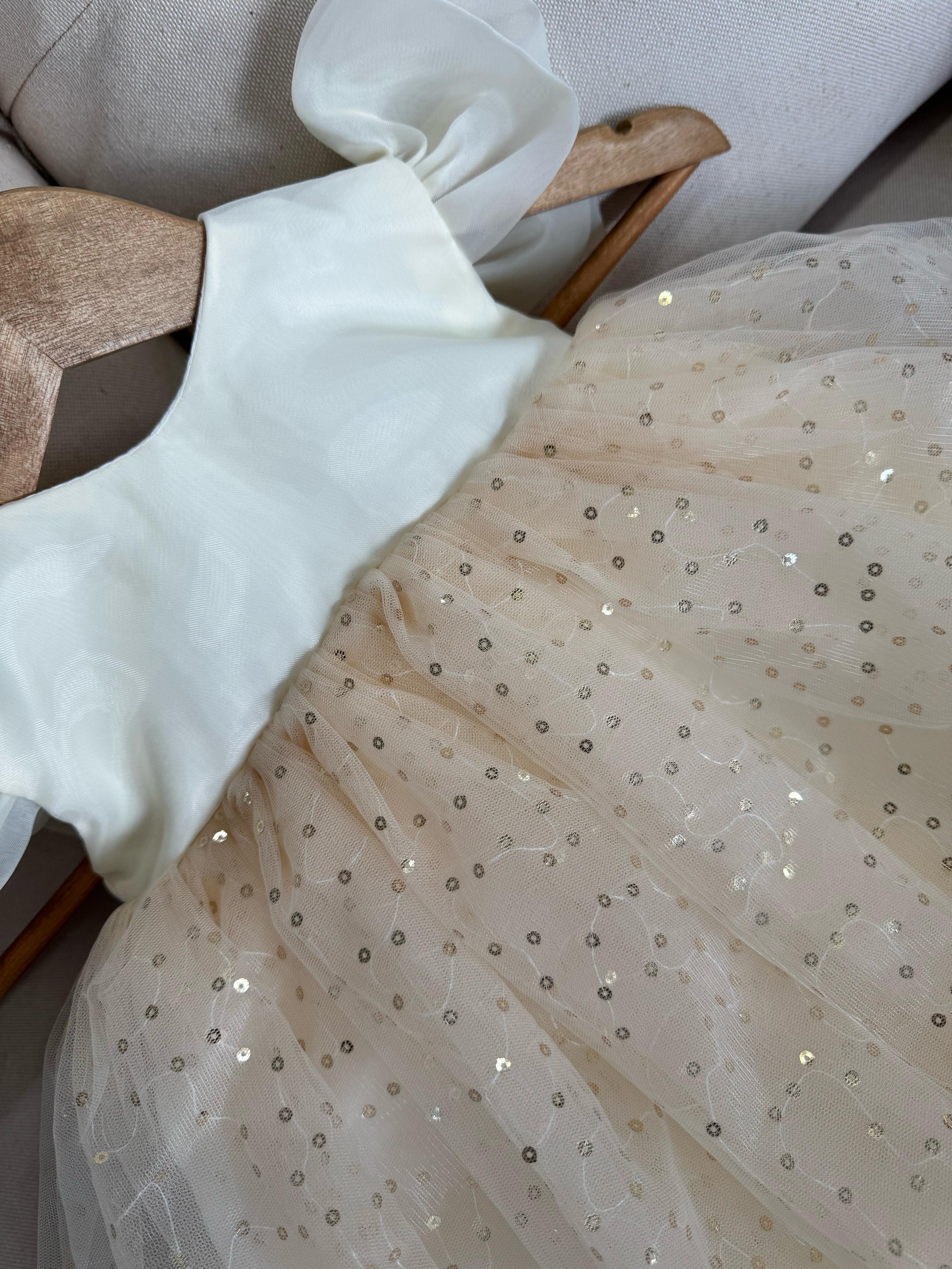 Vestido Infantil Tule Paetê Dourado