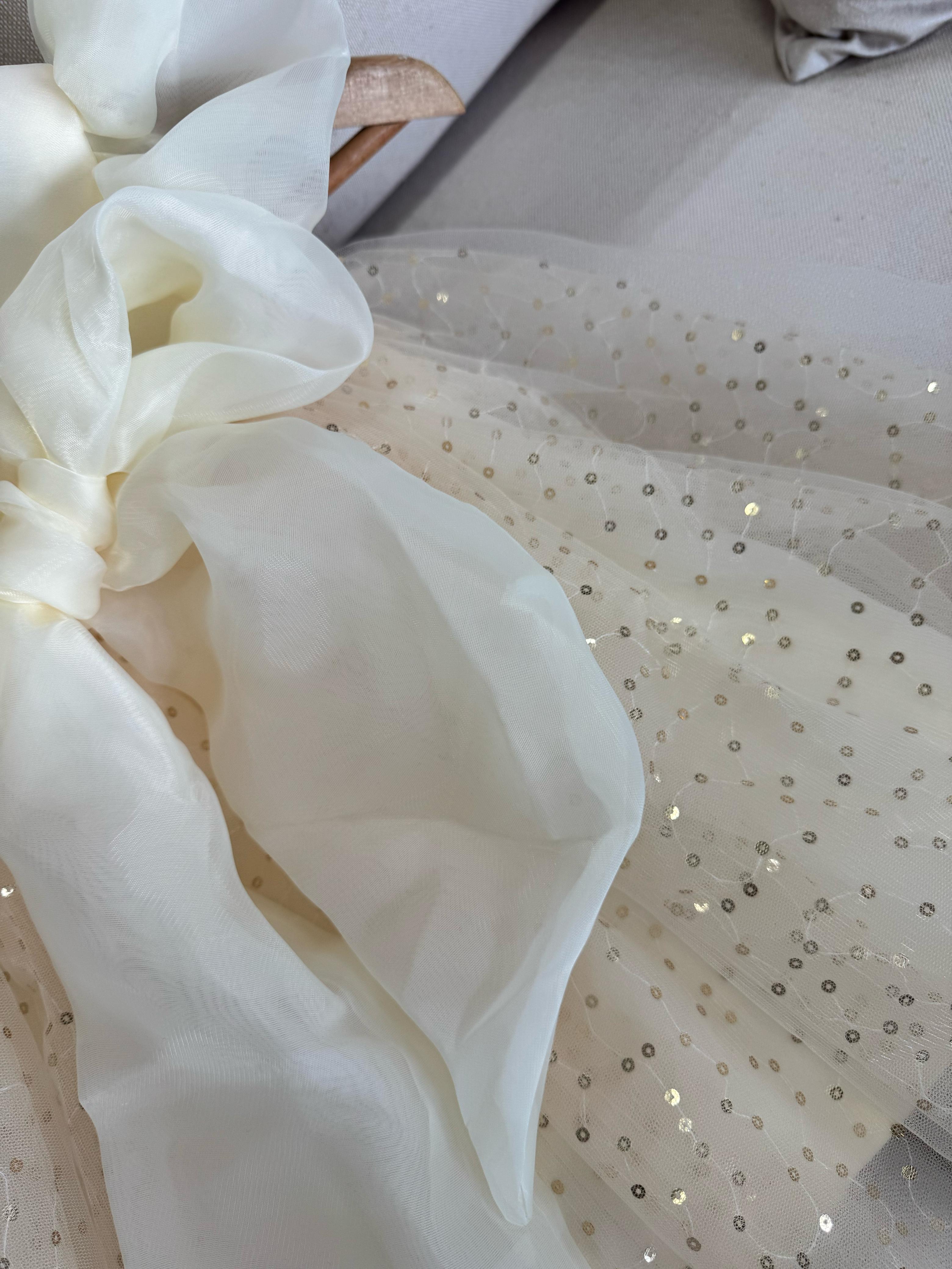 Vestido Infantil Tule Paetê Dourado