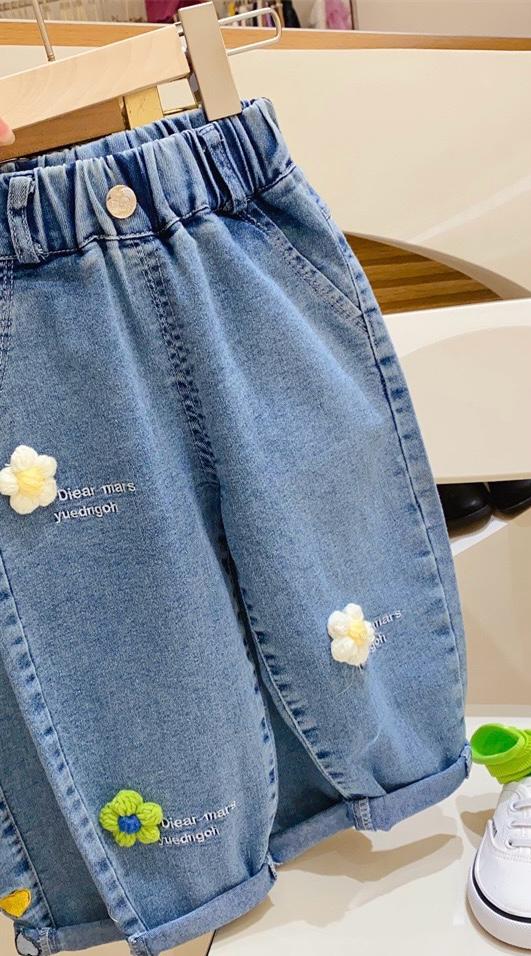 Calça Infantil Feminina Jeans Florzinhas e Coraçõeszinhos