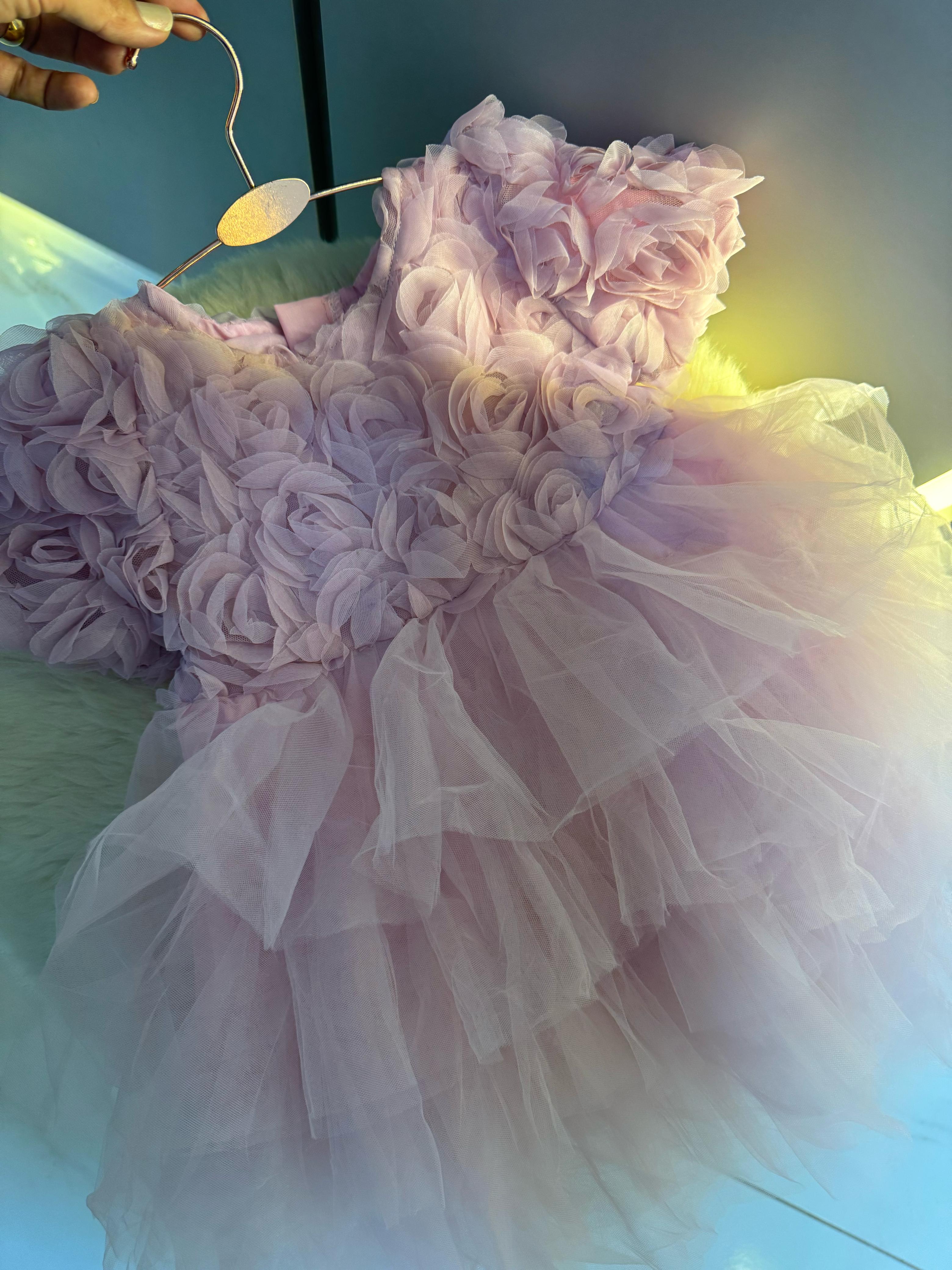 Vestido Infantil Floral e Tule Camadas