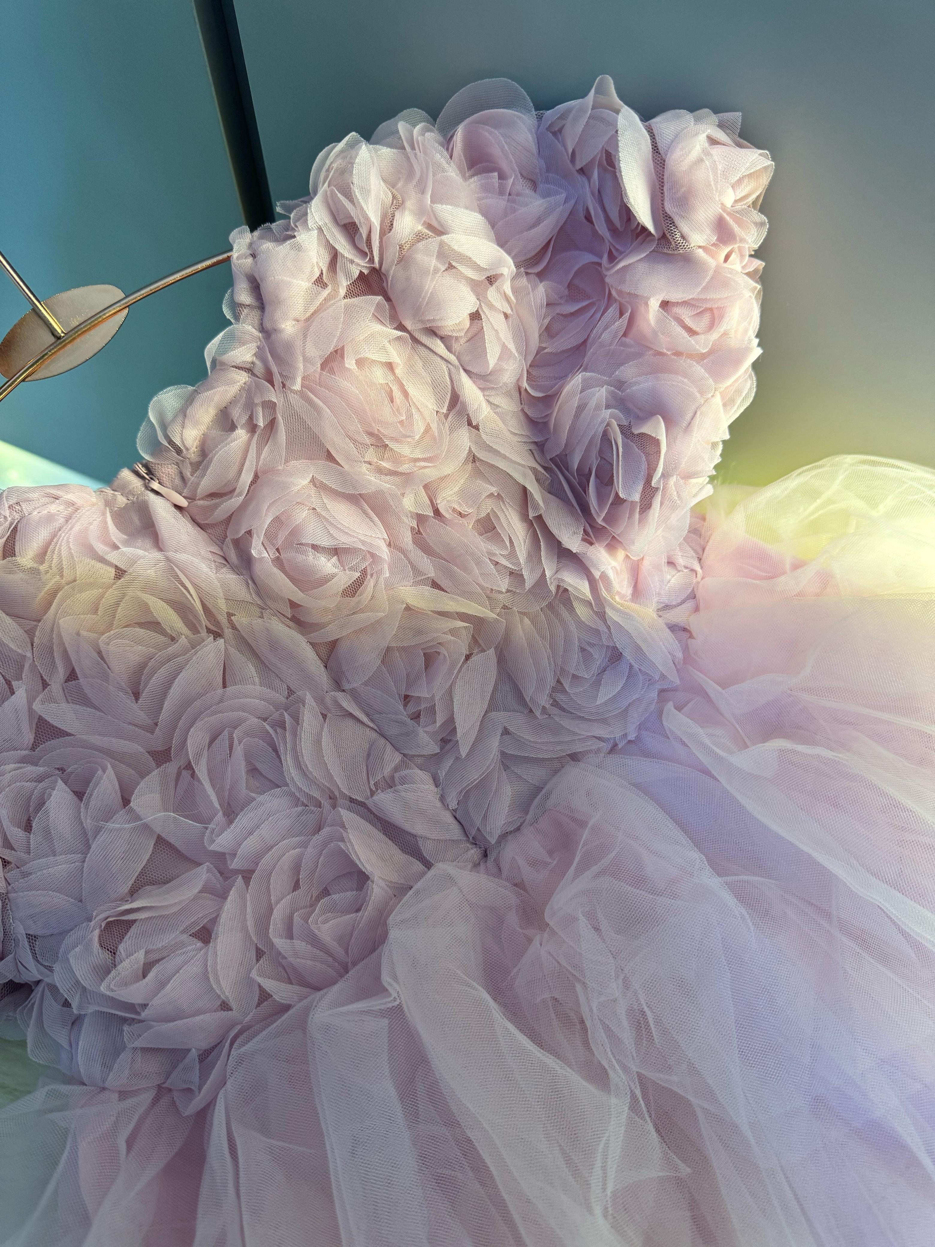 Vestido Infantil Floral e Tule Camadas