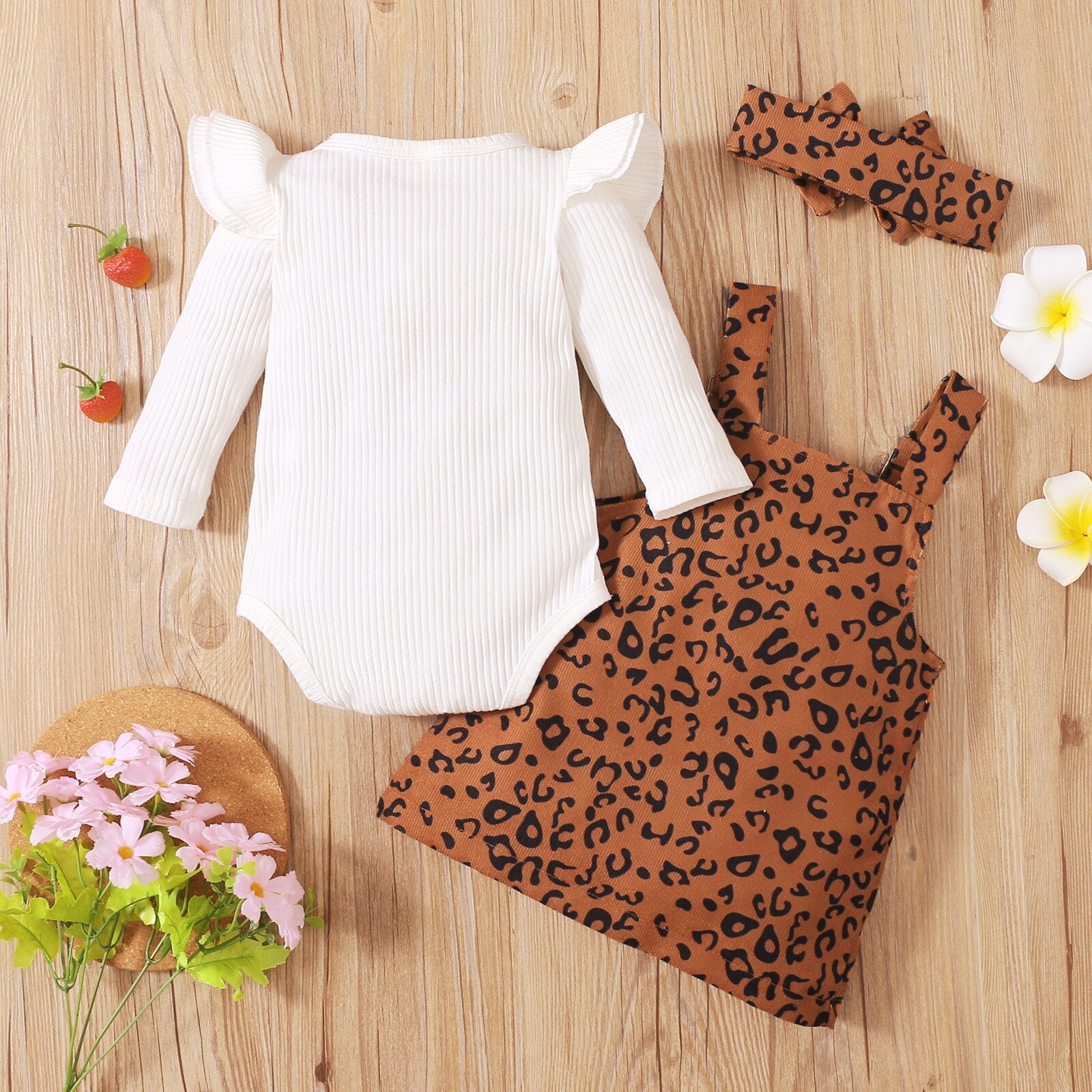 Conjunto Infantil Feminino Blusa Canelado e Jardineira Oncinha Conjunto Loja Click Certo 