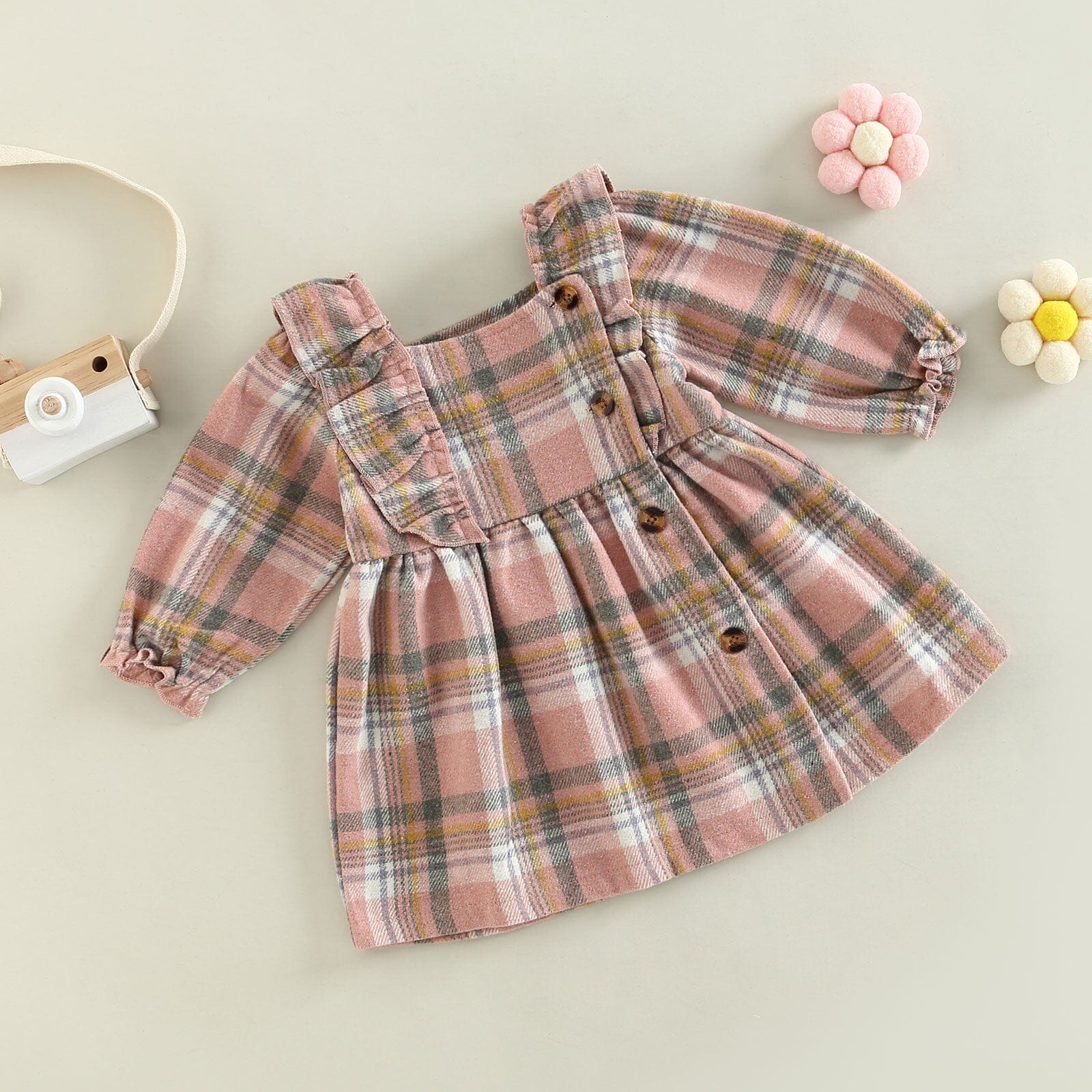 Vestido Curto Infantil com Textura Xadrez e Botões de Coração